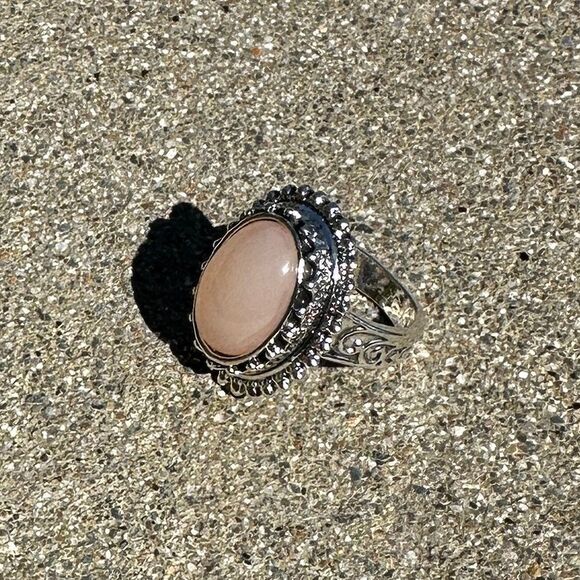 NEW Oval Peach Pink Cream Rose Quartz Vintage-inspired Silver Art Deco Ring Sz 9 - Picture 8 of 13
